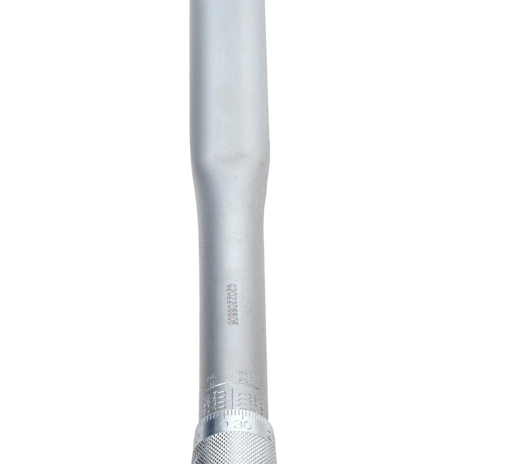 Unior 264 slipper torque wrench scale close-up showing dual Nm and Kgm markings and knurled adjustment grip