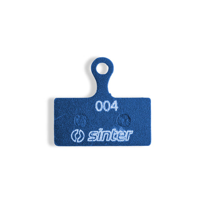 Sinter Blue s004 organic disc brake pad with mounting tab, for Shimano XTR, XT and SLX G/L Type calipers