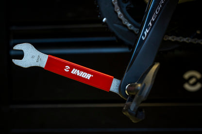 Unior 3-in-1 Pedal Wrench 15 mm jaw aligned with a road bike Shimano Ultegra crank pedal axle