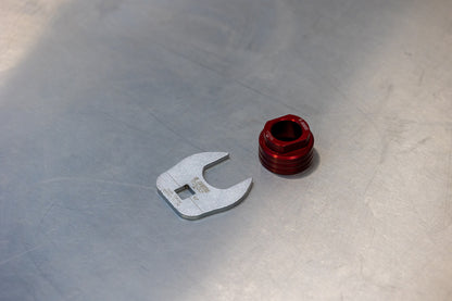 Unior 1725/2CF crowfoot next to the 1723.SDL Shimano direct-mount lockring tool on the bench