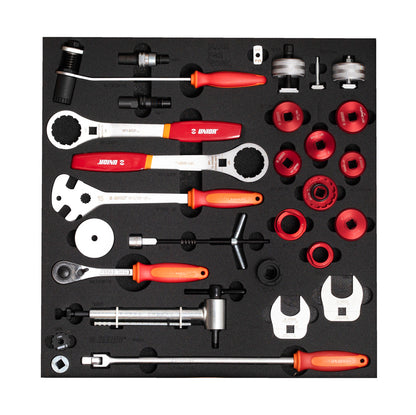 Unior 2600AC tray 2 overhead view, foam-set bottom bracket and crank tools with cup wrenches, BB sockets and ratchet