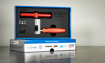 Unior Master Chain Tool 1647/2BBI in branded box with WorldTour team logos including Trek-Segafredo and Movistar